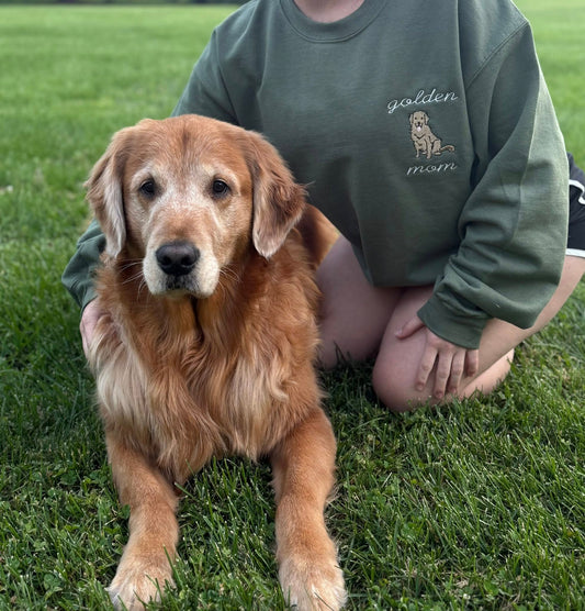 Golden Mom Crewneck π